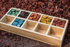 Colored_wood_-chips-1